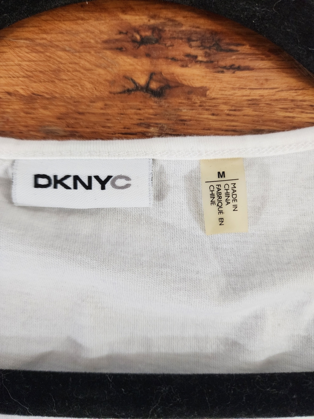 DKNYC White Beaded Necklace Graphic Tank Top - Picture 5 of 8